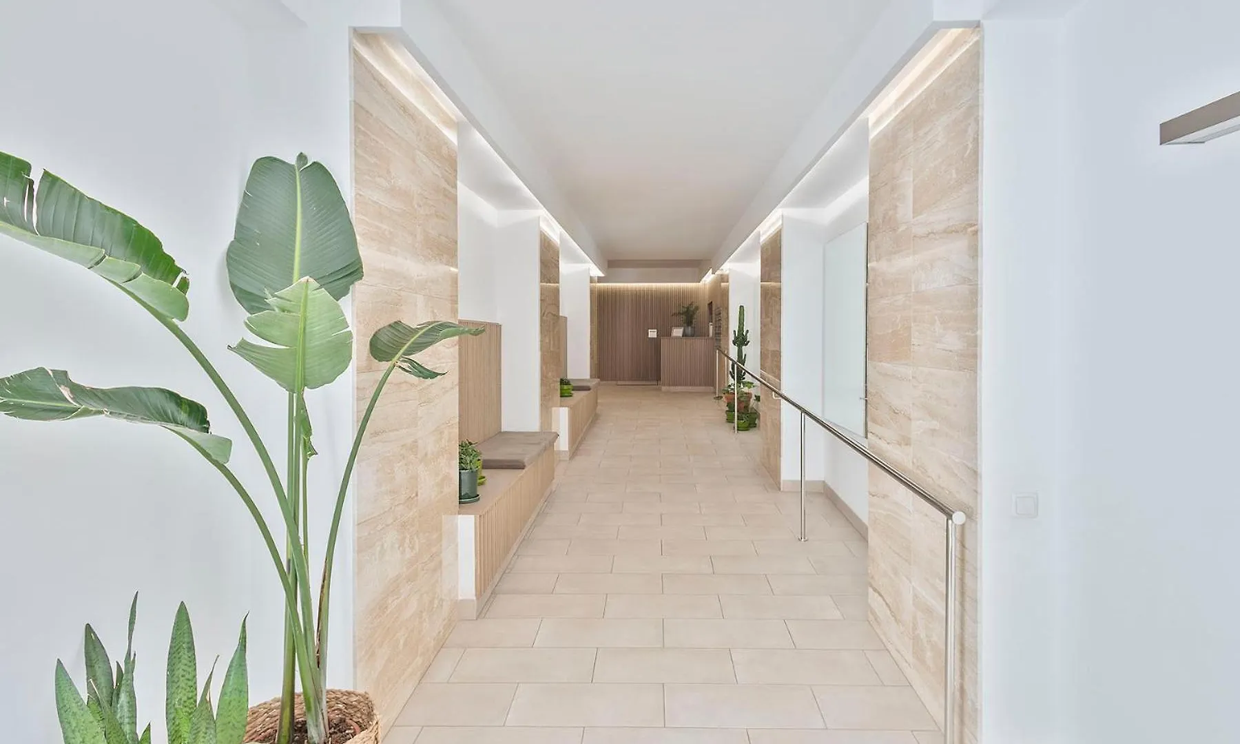 Апартаменты Luxury Muntaner Plaza Барселона